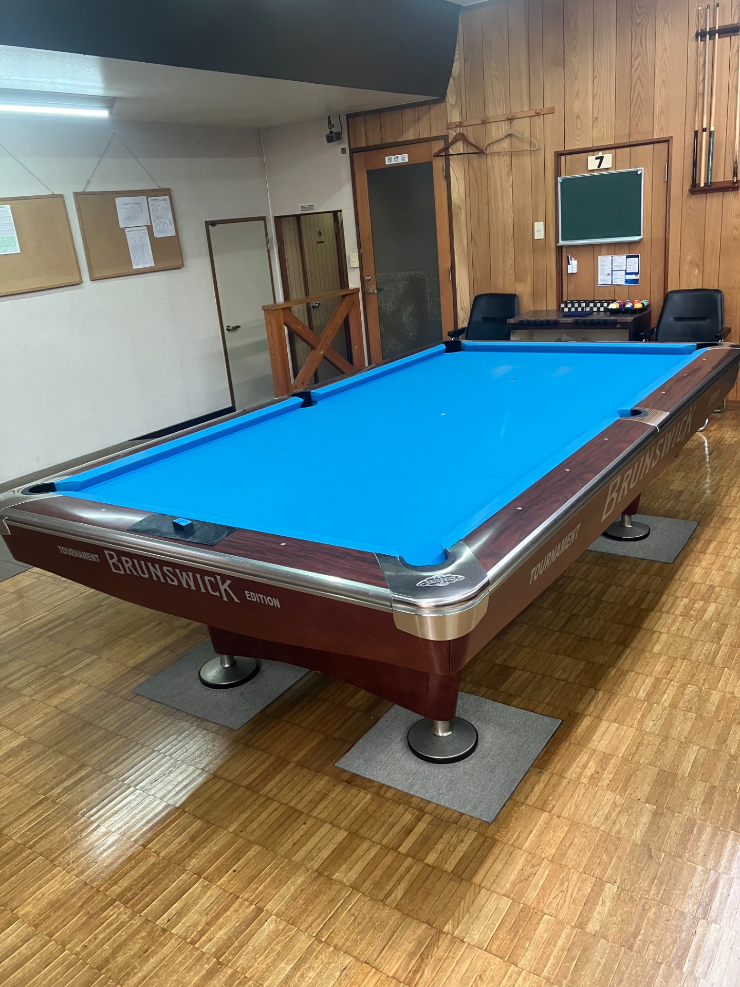 店舗案内 :: BILLIARDS&DARTS ZERO